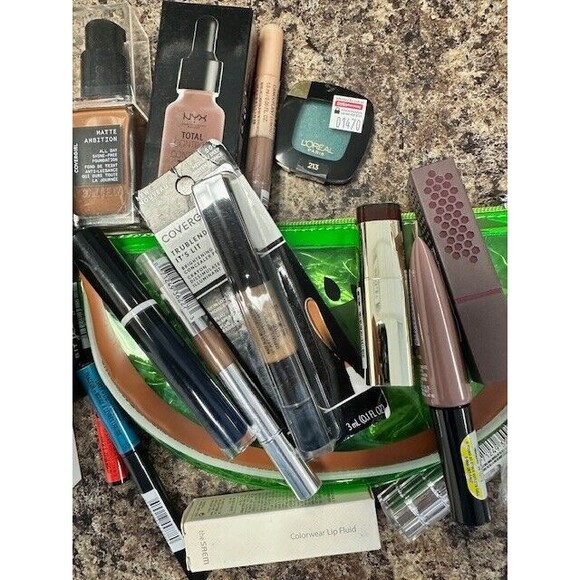 Lot of 22 Make Up Pieces NYX GSQ Covergirl Burts Bees Foundation Eye Shadow #12 - Picture 3 of 4